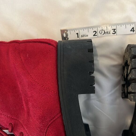 Rouge size 6 red velvet side zip lace front lug sole comfy ankle boots EUC - Picture 14 of 16
